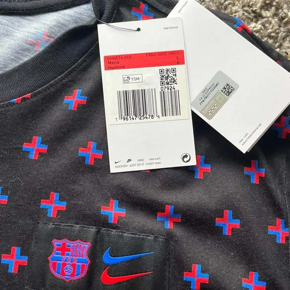 NWT Nike x FC Barcelona Mens Large Black T-shirt Soccer Athletic Barca Football